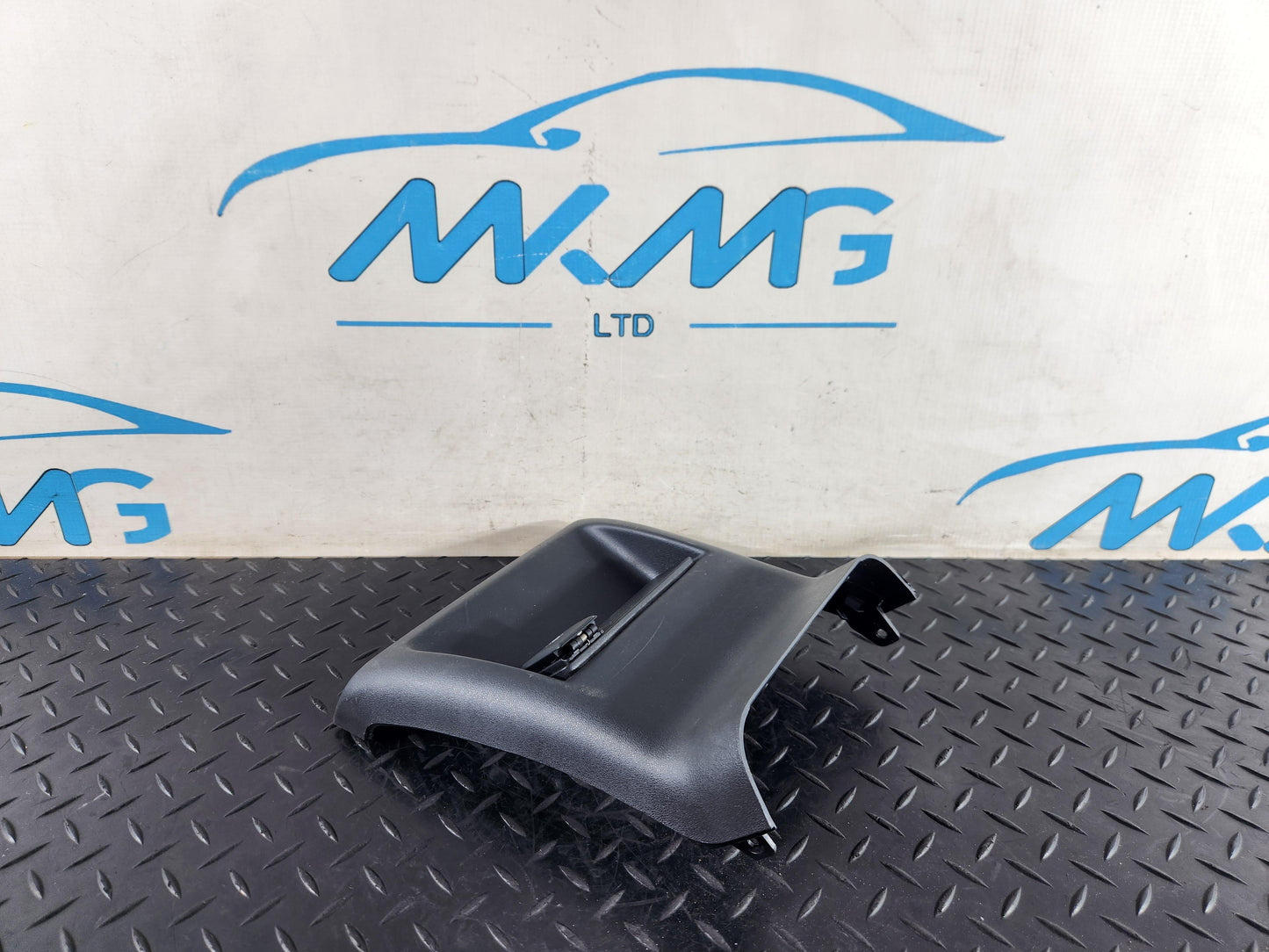 Land Rover Range Rover Evoque L551 SUV Rear Centre Console Trim K8D2-04569-A