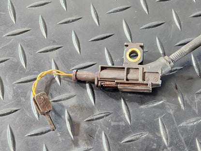 19-ON MERCEDES B CLASS W247 FRONT RIGHT BRAKE HYDRAULIC LINE BRACKET A1774214600
