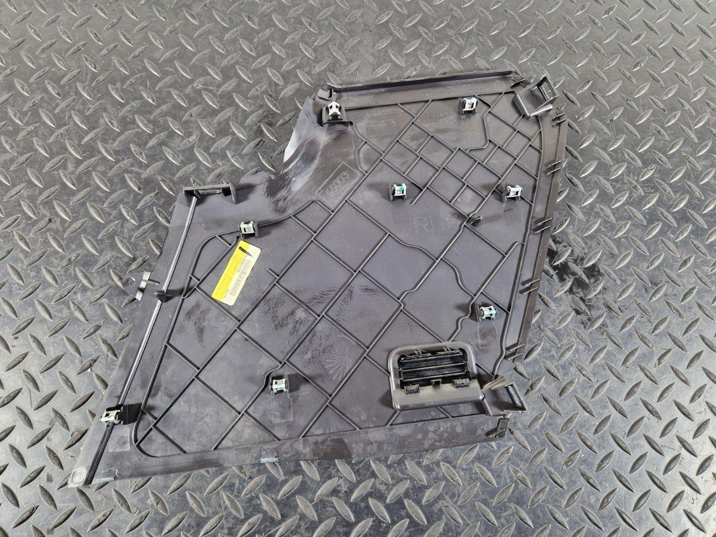 14-19 LAND ROVER L550 DISCOVERY DRIVER SIDE CENTRE CONSOLE TRIM FK72-044C72-B