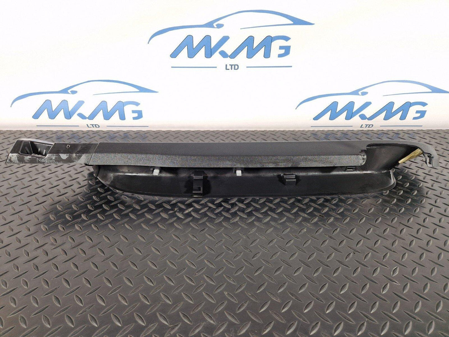 10-18 AUDI A7 4G S-LINE GENUINE BOOT LID LEFT SIDE TRIM INNER PANEL 4G8867607