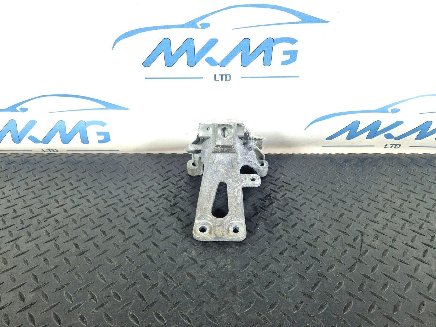 12-18 AUDI A6 C7 GENUINE FRONT RIGHT DRIVER ENGINE MOUNT 4G0199308AE
