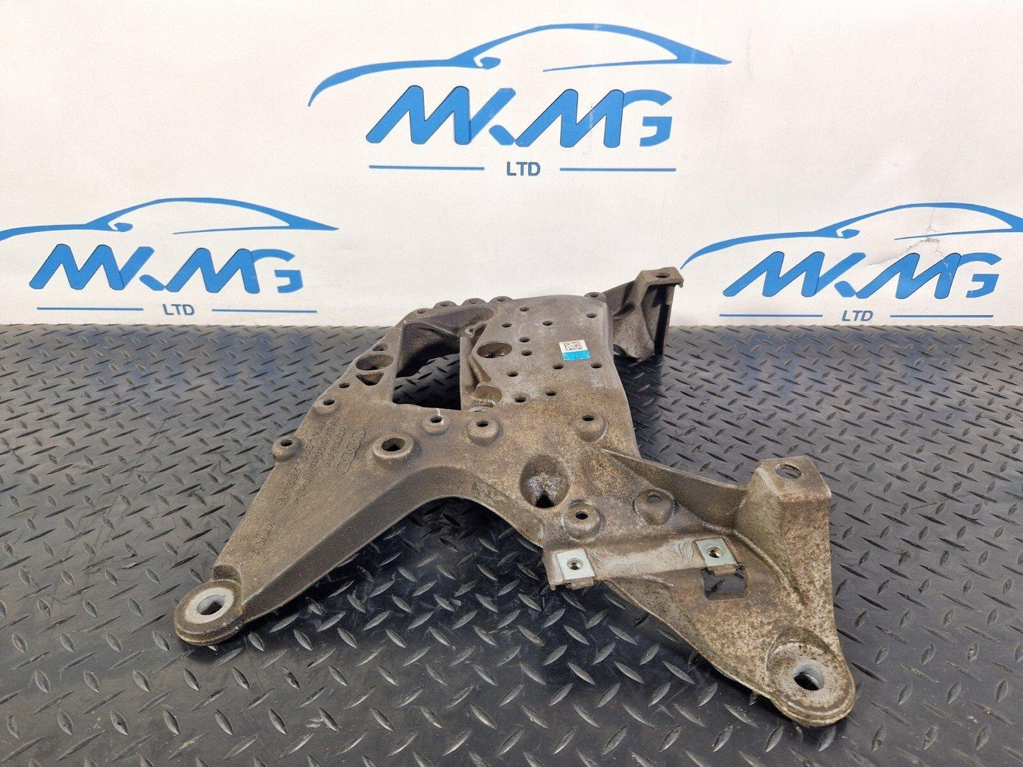 16-23 AUDI S5 COUPE AUTOMATIC GEARBOX TRANSMISSION MOUNT BRACKET 8W0399262