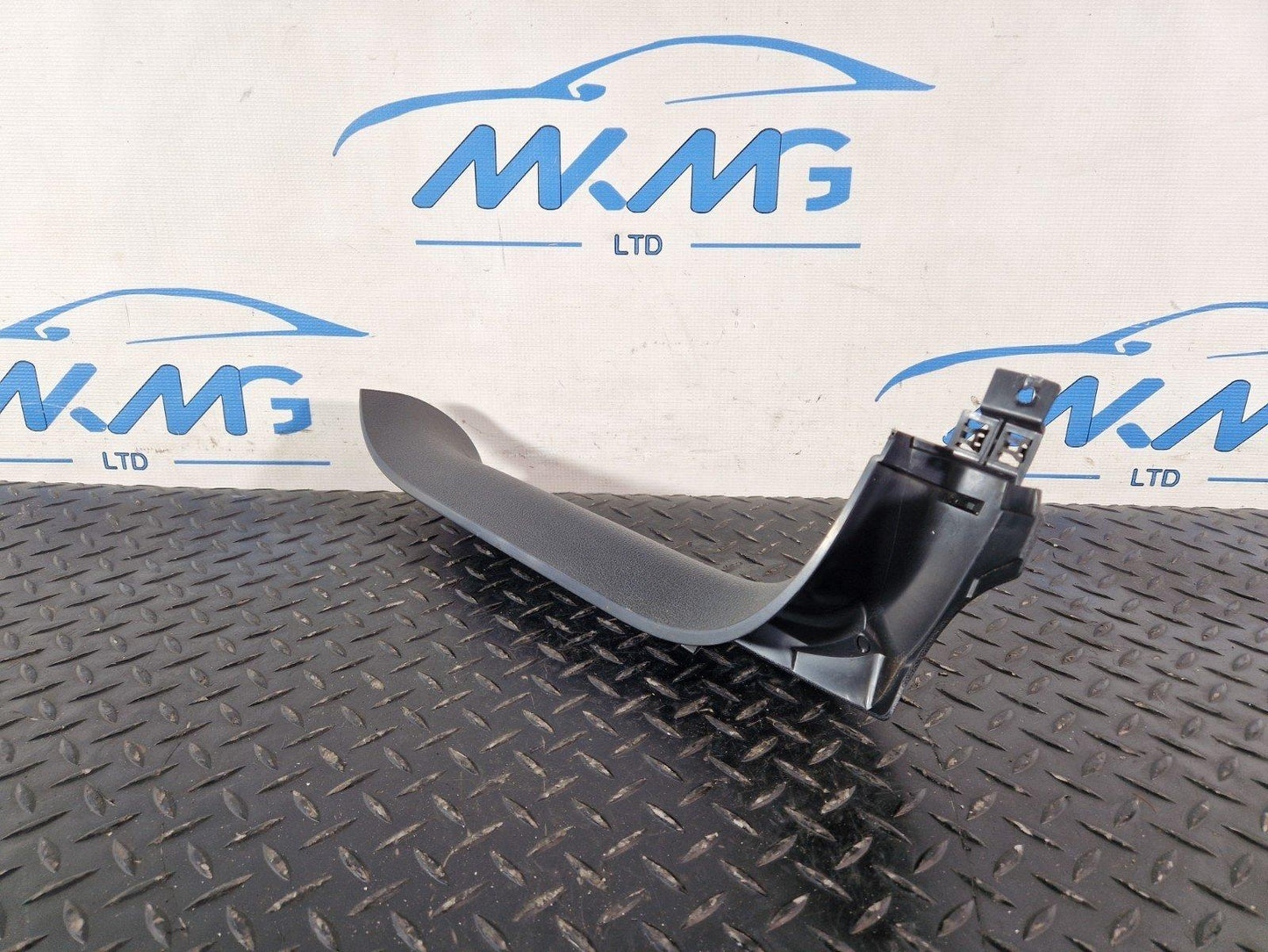 10-15 AUDI Q7 4L REAR RIGHT TAIL GATE LIFTGATE UPPER TRIM PANEL 4L0867608