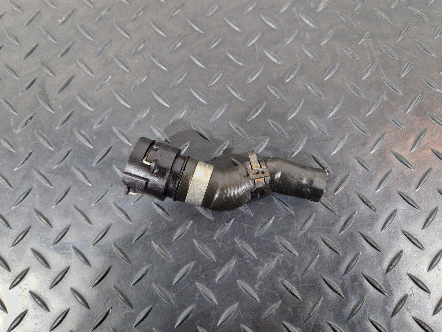 12-17 AUDI S5 CONVERTIBLE GENUINE ENGINE COOLANT HOSE PIPE S0000379