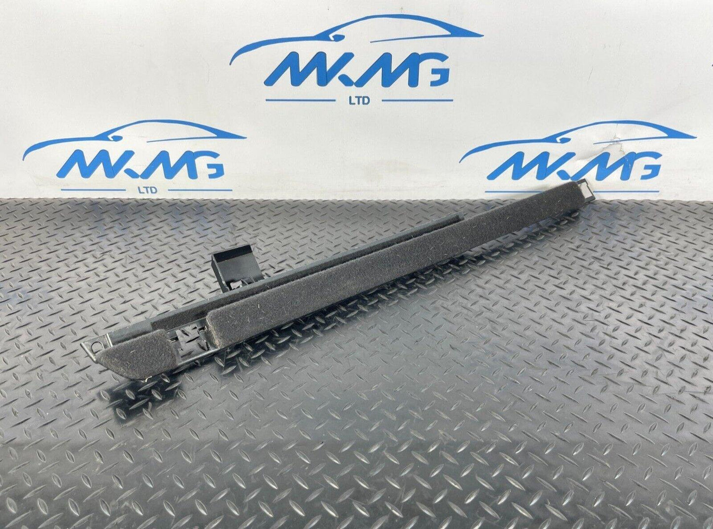16-19 AUDI A4 B9 GENUINE REAR RIGHT BOOT INTERIOR FLOOR TRIM PANEL 8W9861828