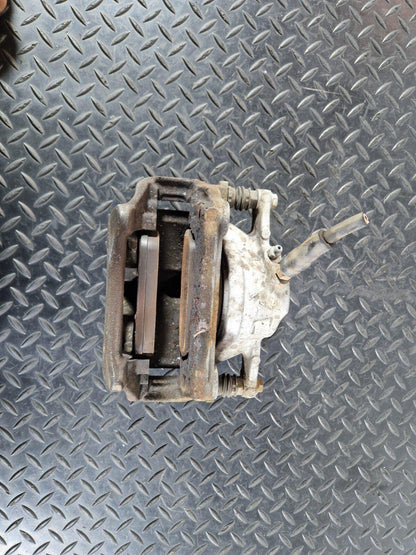 14-21 MERCEDES BENZ C200 W205 2.0 PETROL FRONT RIGHT O/S BRAKE CALIPER A20504