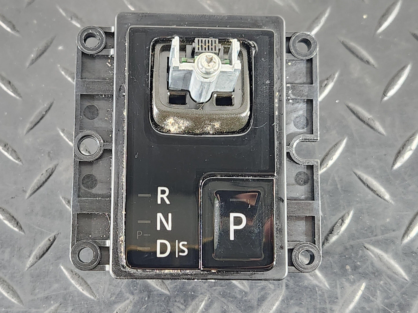 Land Rover Range Rover Evoque L551 SUV Gear Selector M8A2-14C559-CB