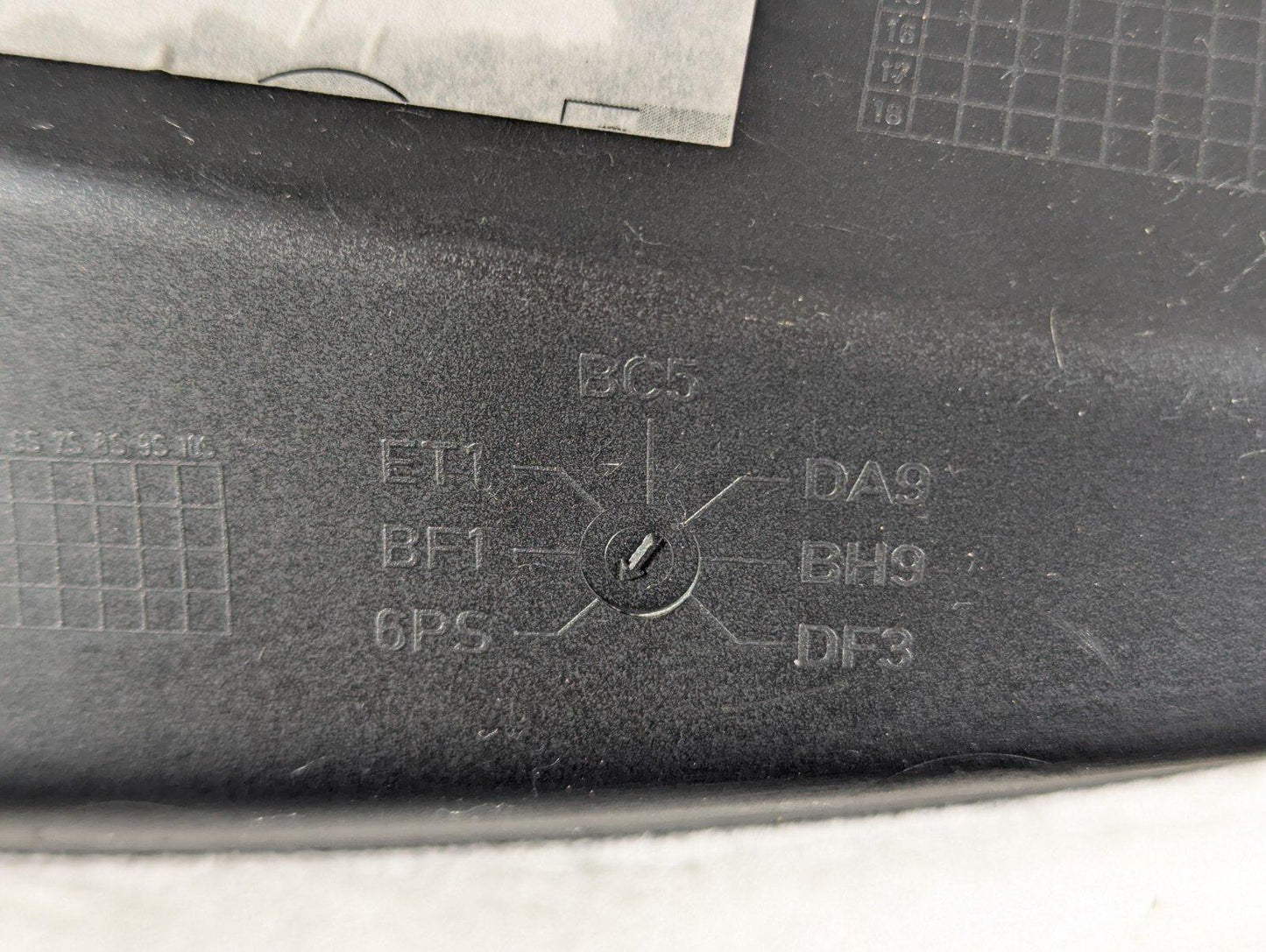 10-17 AUDI A8 4H  REAR RIGHT INTERIOR STEP PLATE TRIM 4H0864608F
