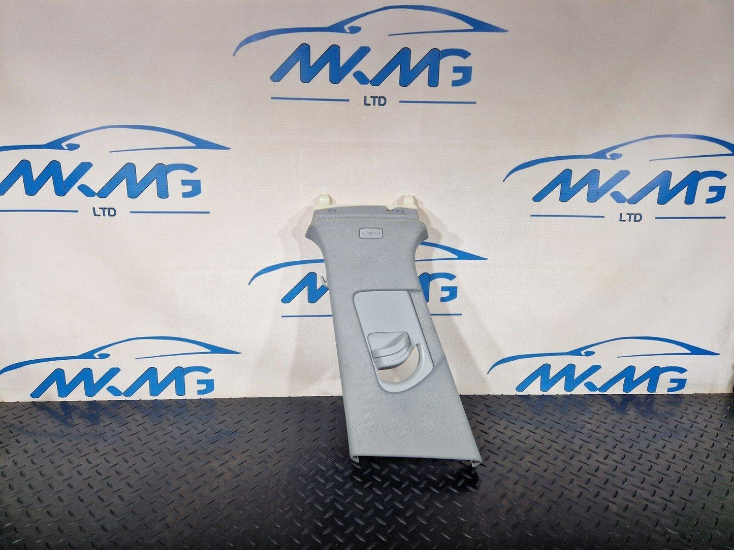 16-19 AUDI A4 B9 LEFT PASSENGER SIDE B PILLAR TRIM 8W0867243C