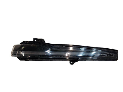 MERCEDES BENZ B CLASS W247 RIGHT O/S WING MIRROR TURN SIGNAL LIGHT A0999064601