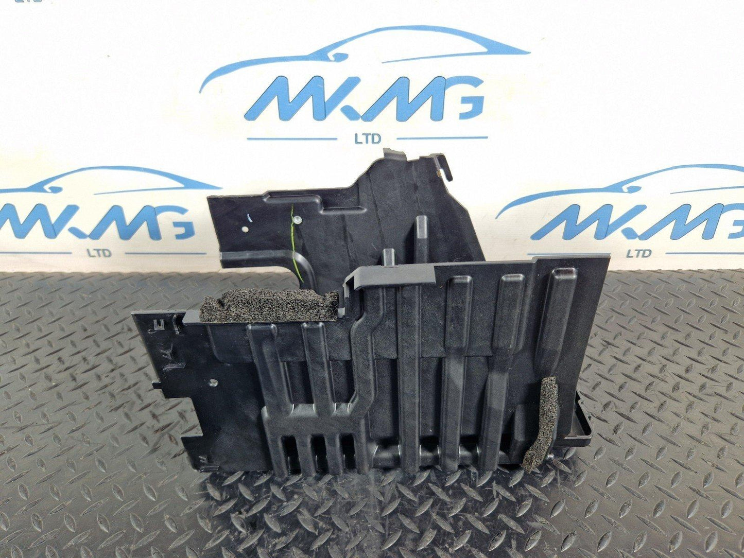 19-ON RANGE ROVER EVOQUE L551 BATTERY TRAY GENUINE K8D2-10723-AC