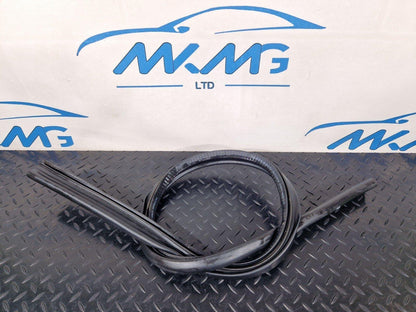 16-19 AUDI A4 B9 GENUINE BONNET RUBBER SEAL 8W0823723A
