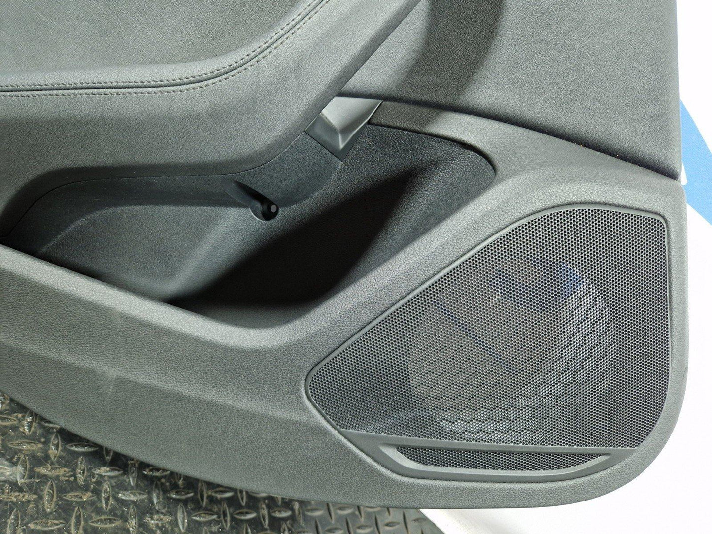 16-19 AUDI A4 B9 GENUINE REAR LEFT N/S/R LEATHER DOOR CARD PANEL