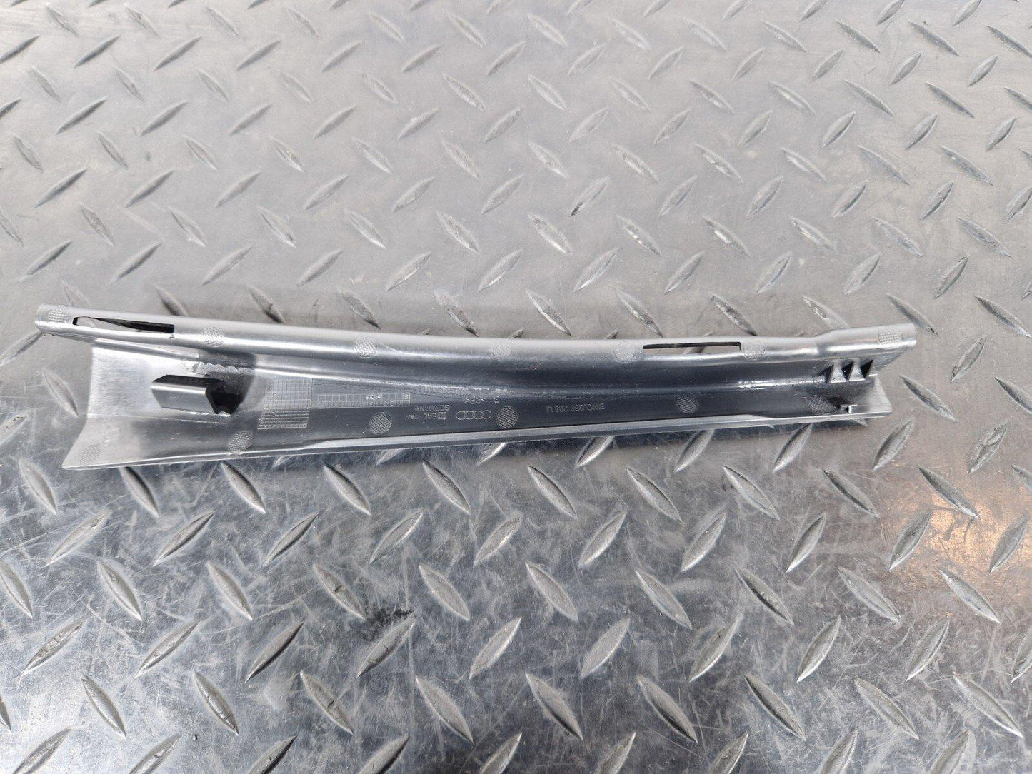 16-19 AUDI A4 B9 SALOON GENUINE LEFT PASSENGER SIDE A PILLAR TRIM 8W0868203