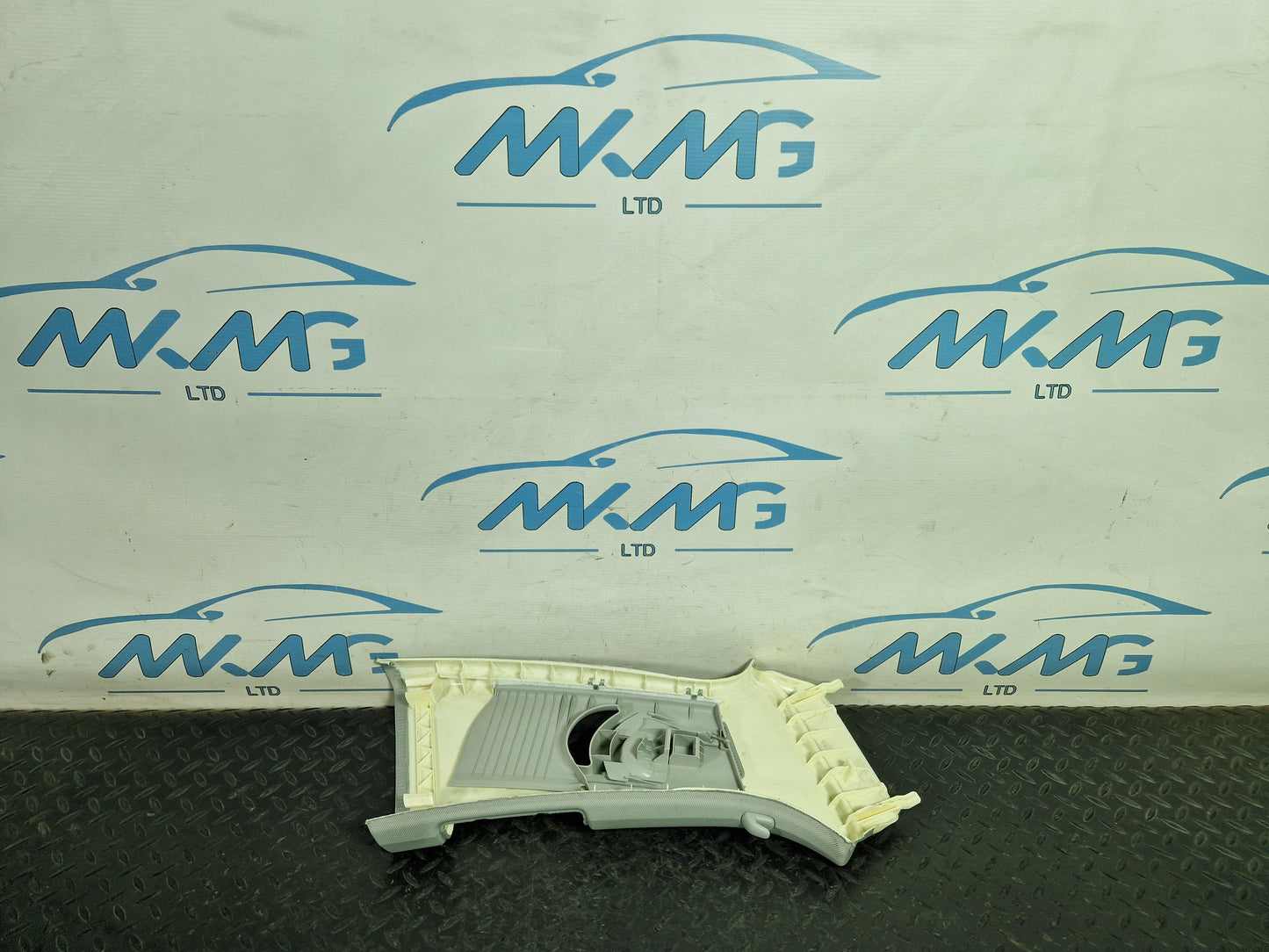 Audi A6 Allroad C7 Left Passenger Side B-Pillar Upper Trim 4G0867243