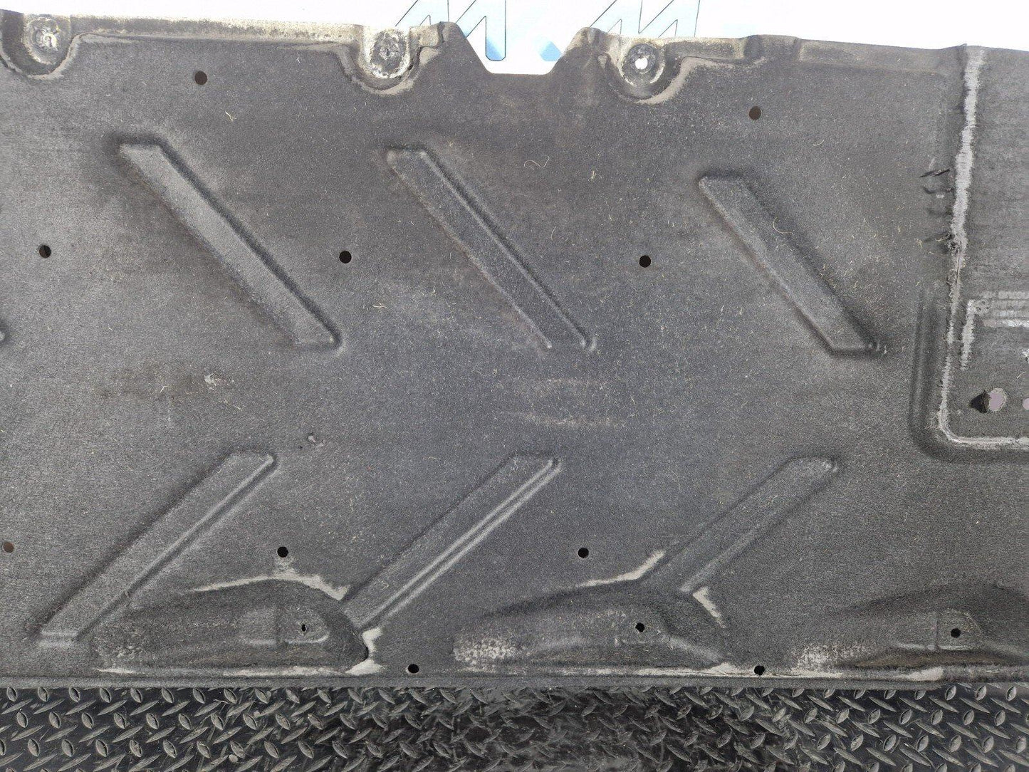13-19 MERCEDES BENZ CLA C117 LEFT N/S UNDERTRAY COVER PANEL GUARD A2466840100