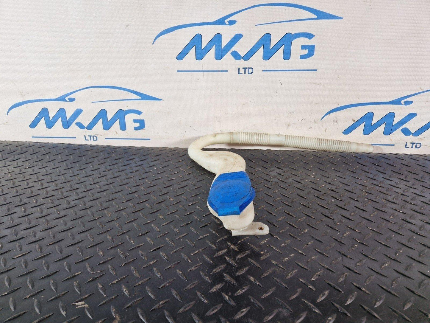 10-15 AUDI Q7 4L OEM WINDSHIELD WINDSCREEN WASHER RESERVOIR TANK 4L0955463A
