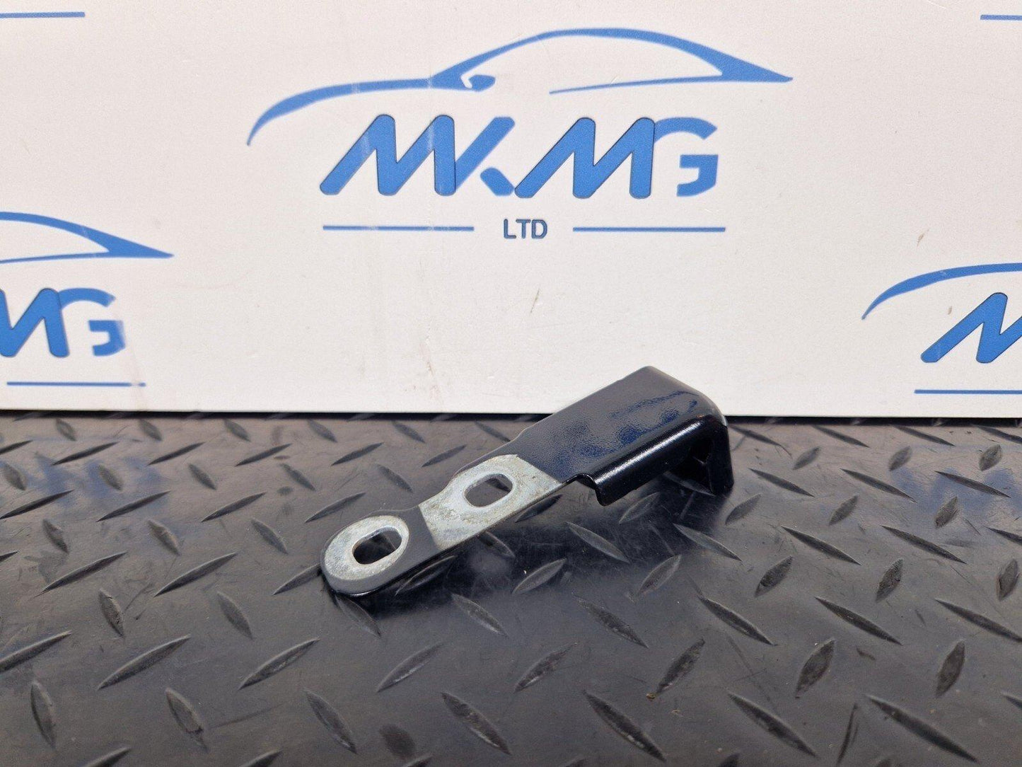 16-23 AUDI S5 COUPE GENUINE WING FENDER BRACKET FRONT LEFT 8W6821433