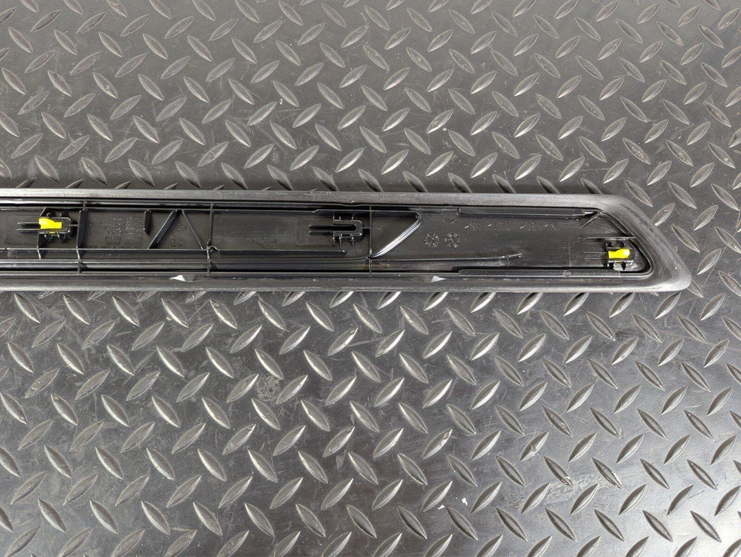 BMW 2 SERIES F22 M SPORT GENUINE DOOR SILL KICK PLATE FITS LEFT & RIGHT 8059061