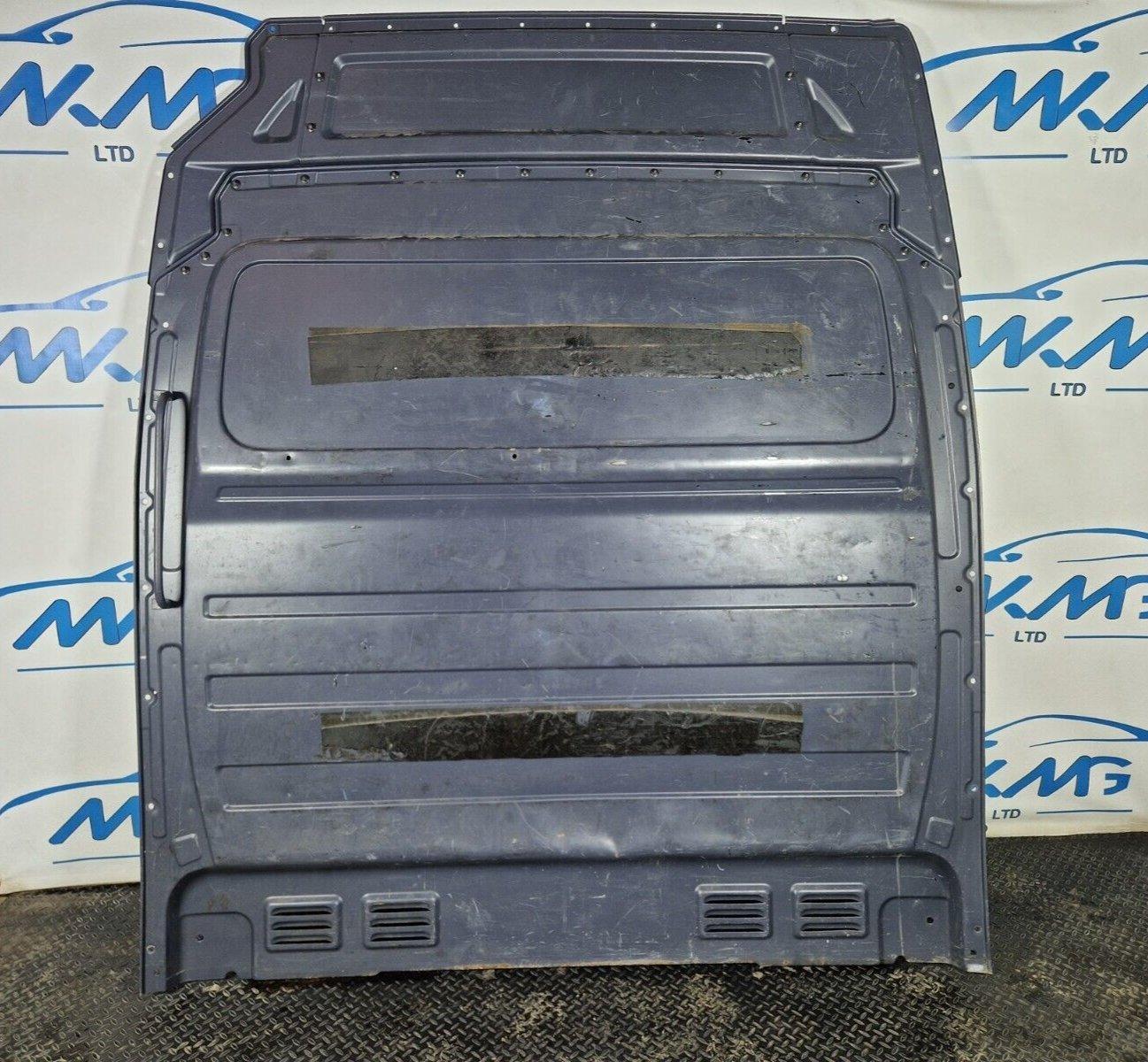 06-17 MERCEDES BENZ SPRINTER W906 GENUINE HEADBOARD LOAD PROTECTION BULKHEAD