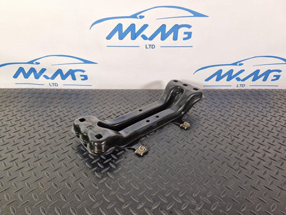 14-21 MERCEDES BENZ C300h W205 OEM GEARBOX MOUNT BRACKET A2052400802