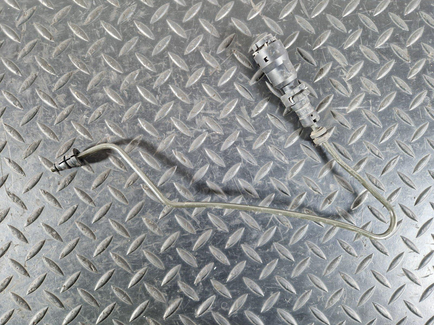 12-18 AUDI A6 C7 2.0 DIESEL CGLC/CGL GENUINE CLUTCH PIPE HOSE 8K0721477D