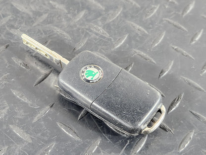 Skoda Octavia MK2 FL (1Z) Station Wagon Car Key Fob Genuine 3T0837202H