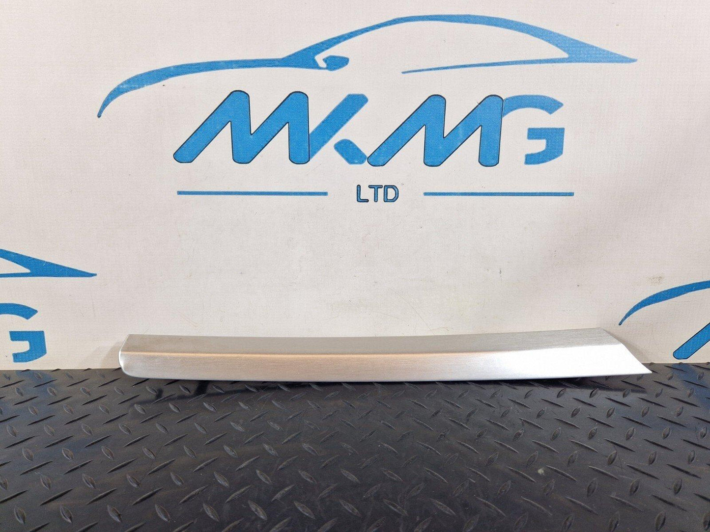 10-15 AUDI Q7 4L GENUINE OEM REAR RIGHT O/S DOOR PANEL TRIM COVER 4L0867420