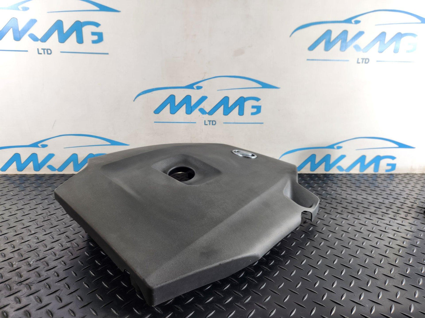 Lexus IS220d MK2 FL (ALE20) Sedan Engine Cover Genuine