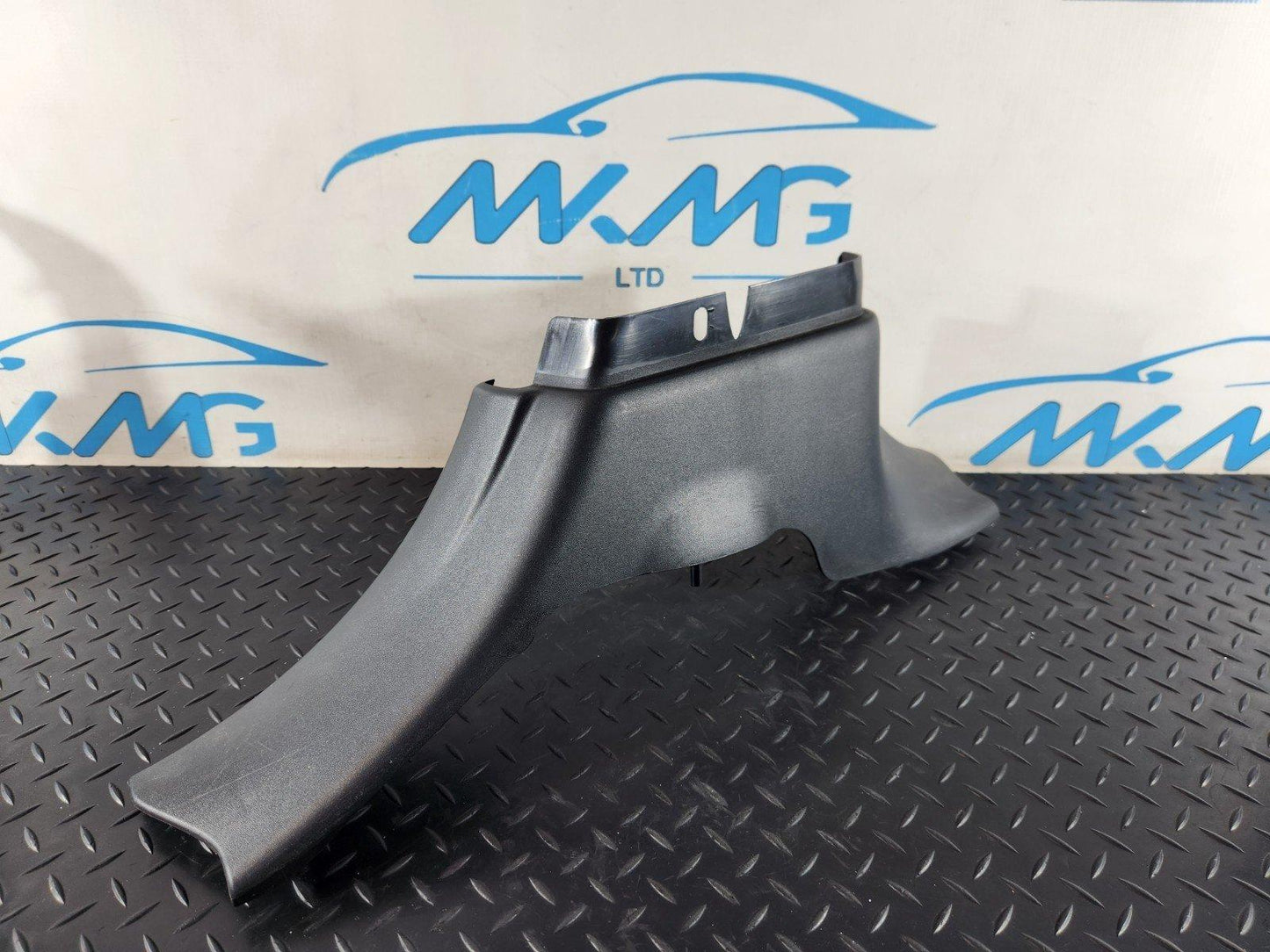 13-23 RANGE ROVER SPORT L494 O/S DRIVER SIDE RIGHT B PILLAR TRIM CPLA31056A