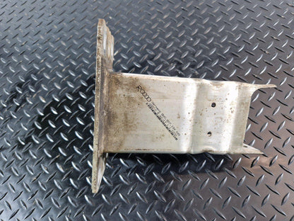 16-19 AUDI A4 B9 QUATTRO 2.0TDI OEM FRONT RIGHT REINFORCEMENT BRACKET 8W0807134