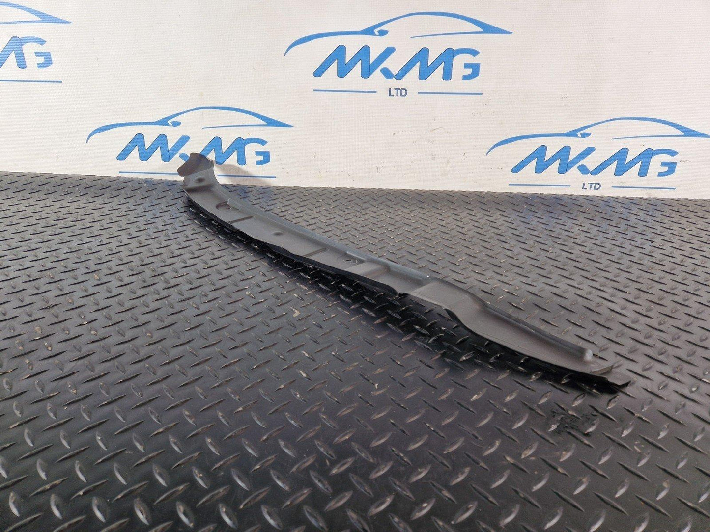 16-20 AUDI Q7 4M GENUINE FRONT LEFT N/S WING PANEL COVER TRIM 4M0821111