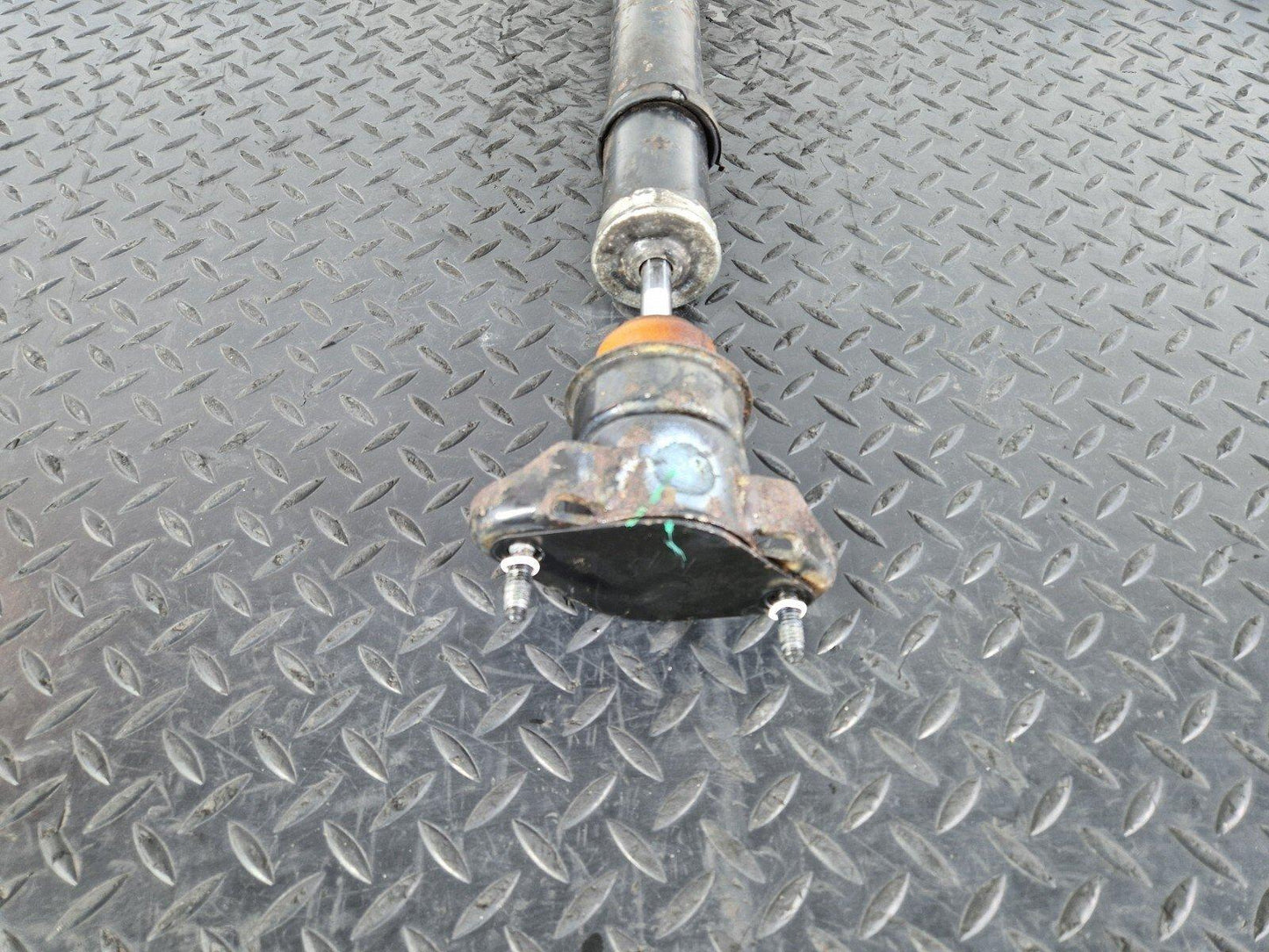11-19 MERCEDES BENZ ML W166 REAR LEFT & RIGHT SHOCK ABSORBER A1663261500