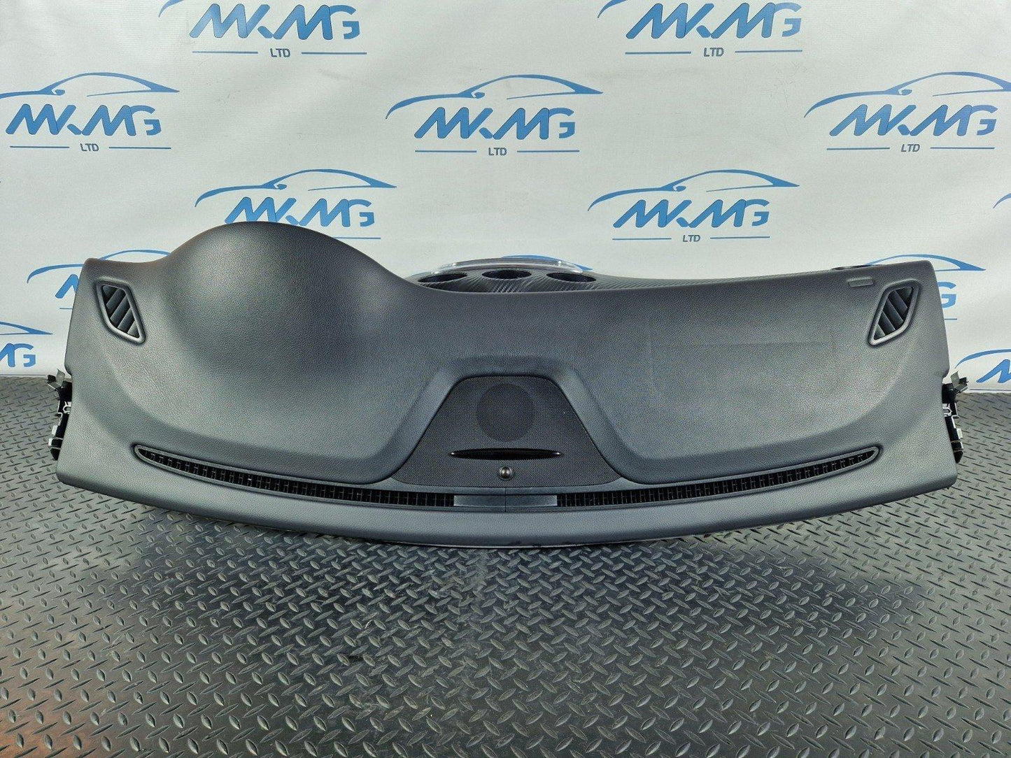 12-18 MERCEDES BENZ W176 GENUINE DASHBOARD ASSEMBLY A17668017879 A1768600002