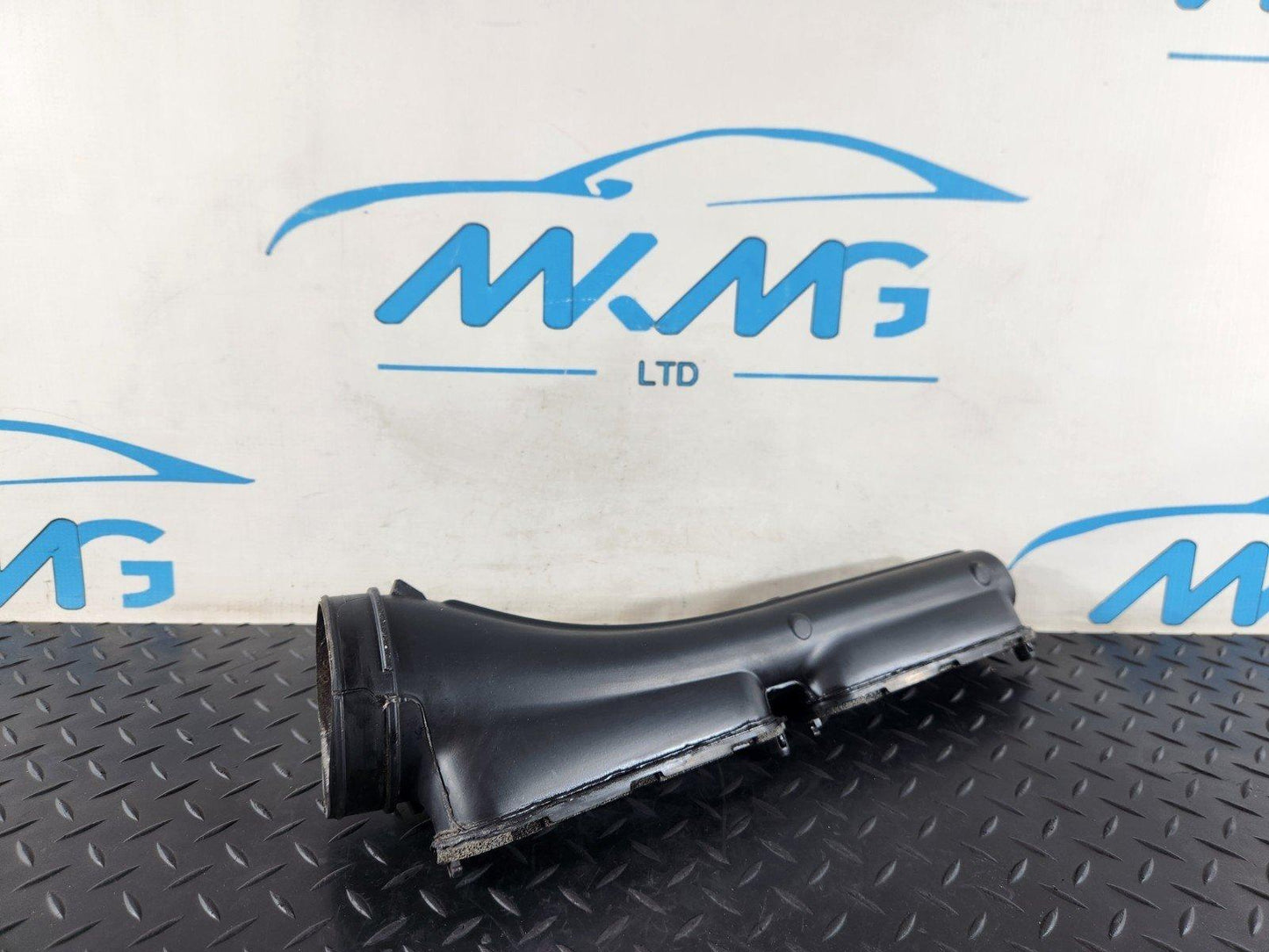 13-23 RANGE ROVER SPORT L494 FRONT LEFT AIR INTAKE DUCT PIPE CPLA-9A675-AD