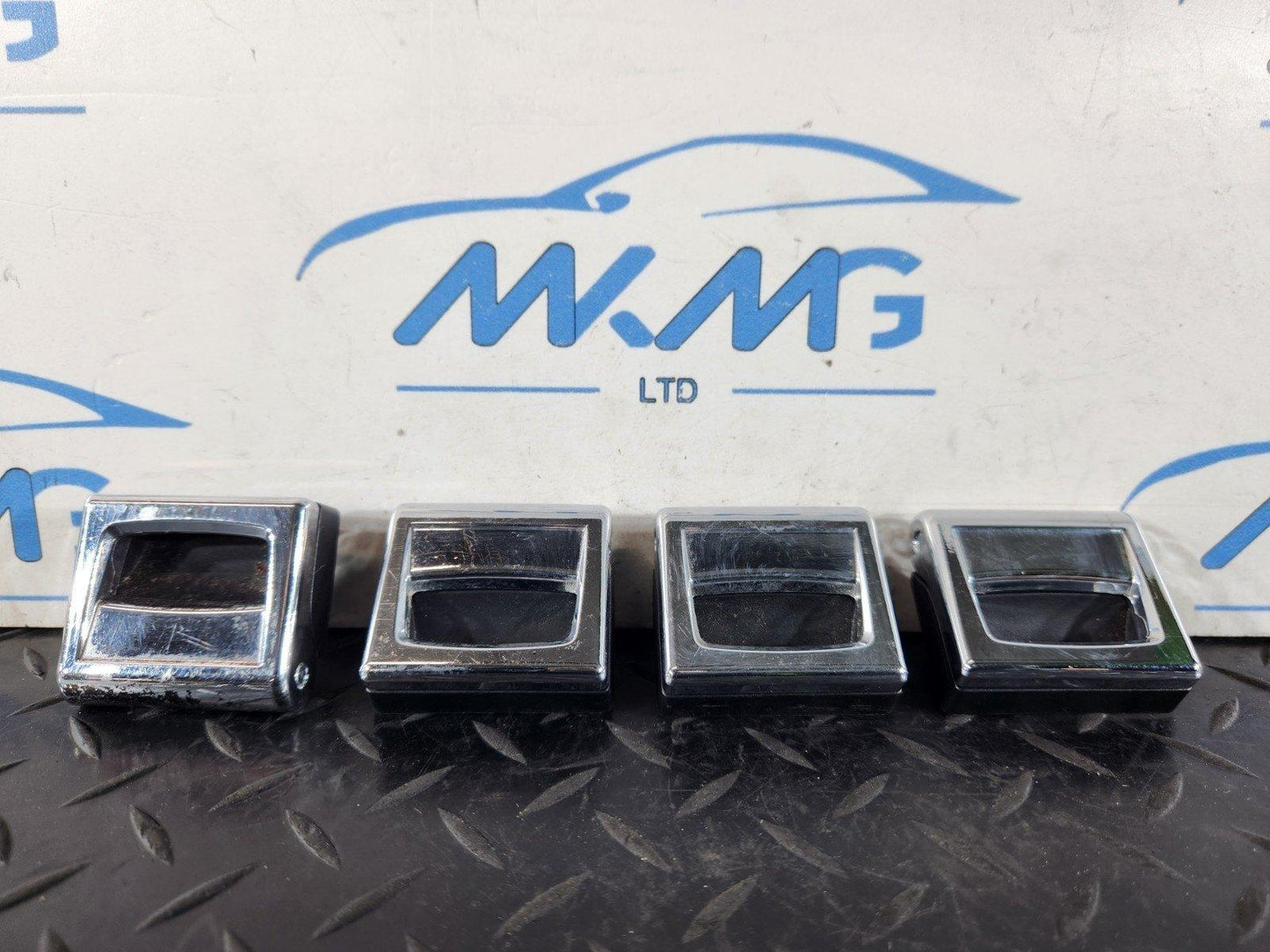 16-20 AUDI Q7 4M GENUINE SET OF 4 BOOT TRUNK LUGGAGE HOOKS
