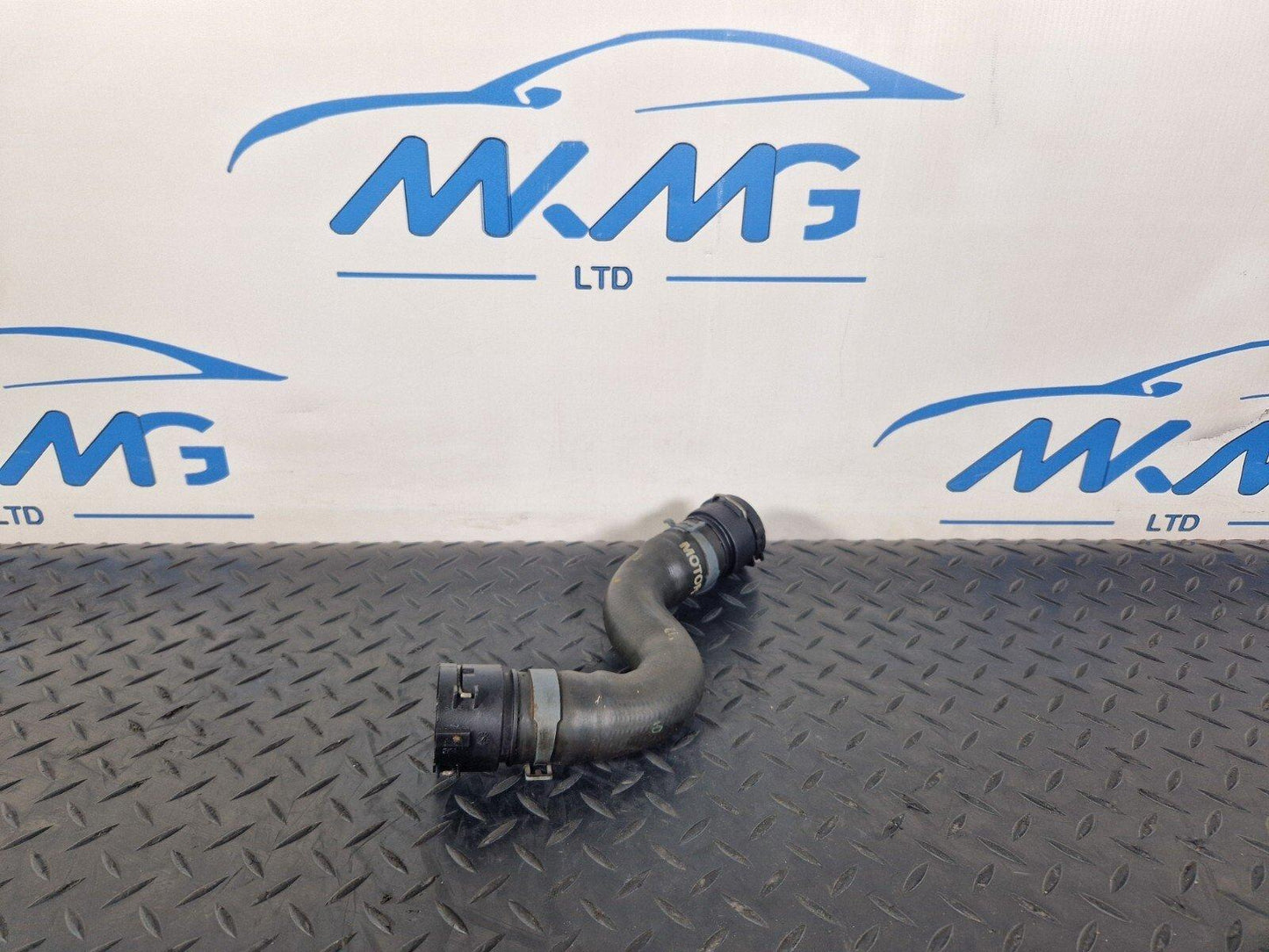 16-19 AUDI A4 B9 2.0TDI DEU DIESEL ENGINE WATER COOLANT PIPE HOSE 8W0122101H