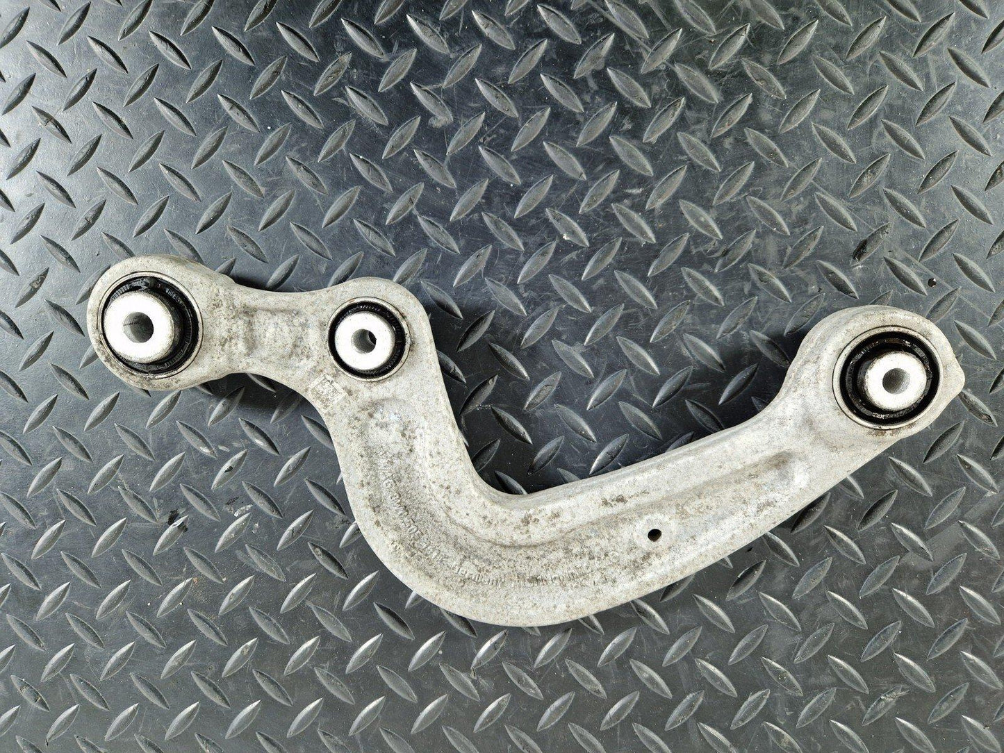 GENUINE AUDI A4 B9 A5 S5 F5 REAR LEFT OR RIGHT CONTROL ARM 8W0505361E