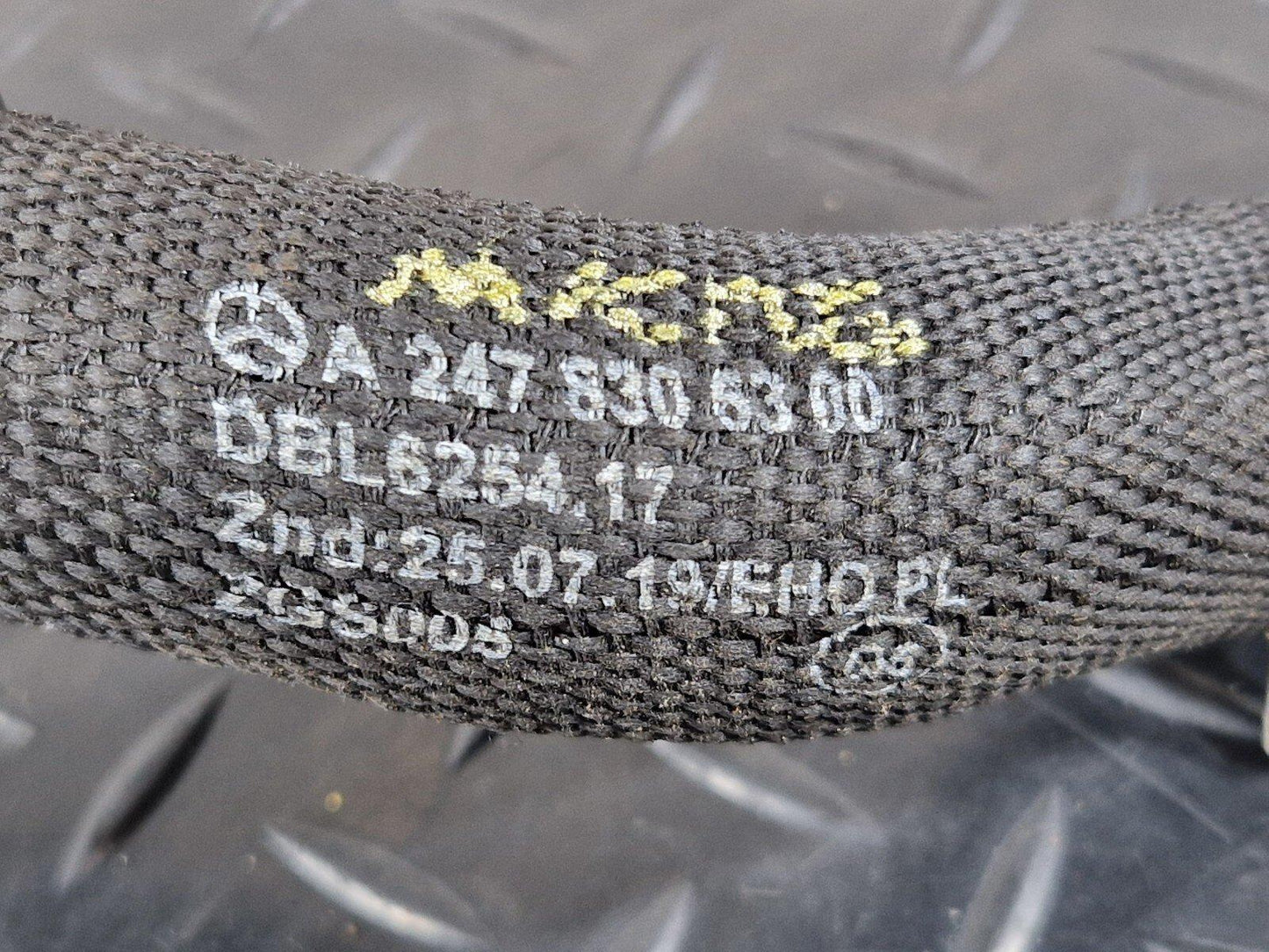 18-ON MERCEDES BENZ A CLASS W177 GENUINE ENGINE COOLANT PIPE HOSE A2478306300