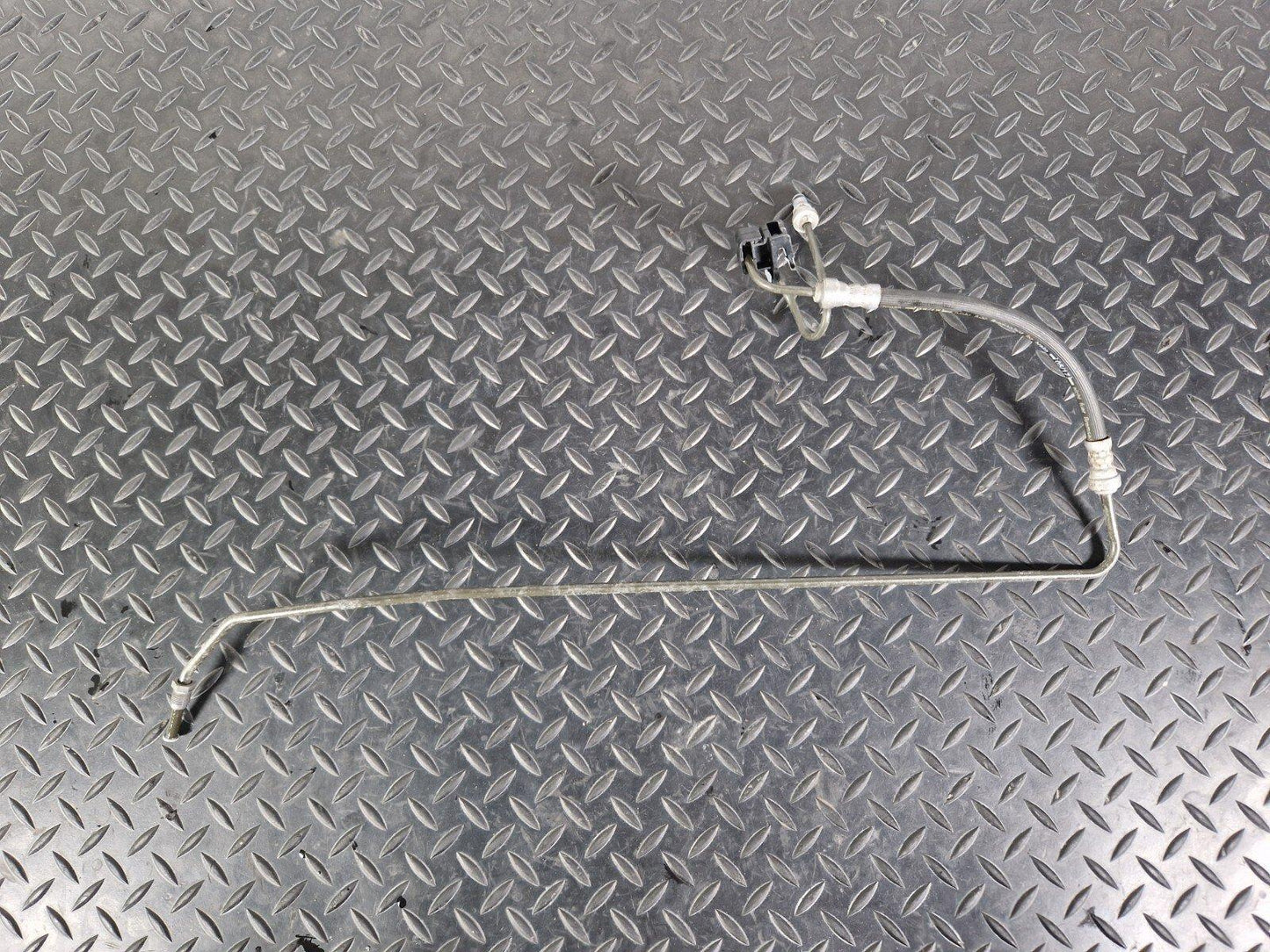 14-20 MERCEDES BENZ GLA 200 X156 OEM CLUTCH CABLE PIPE A2462900000