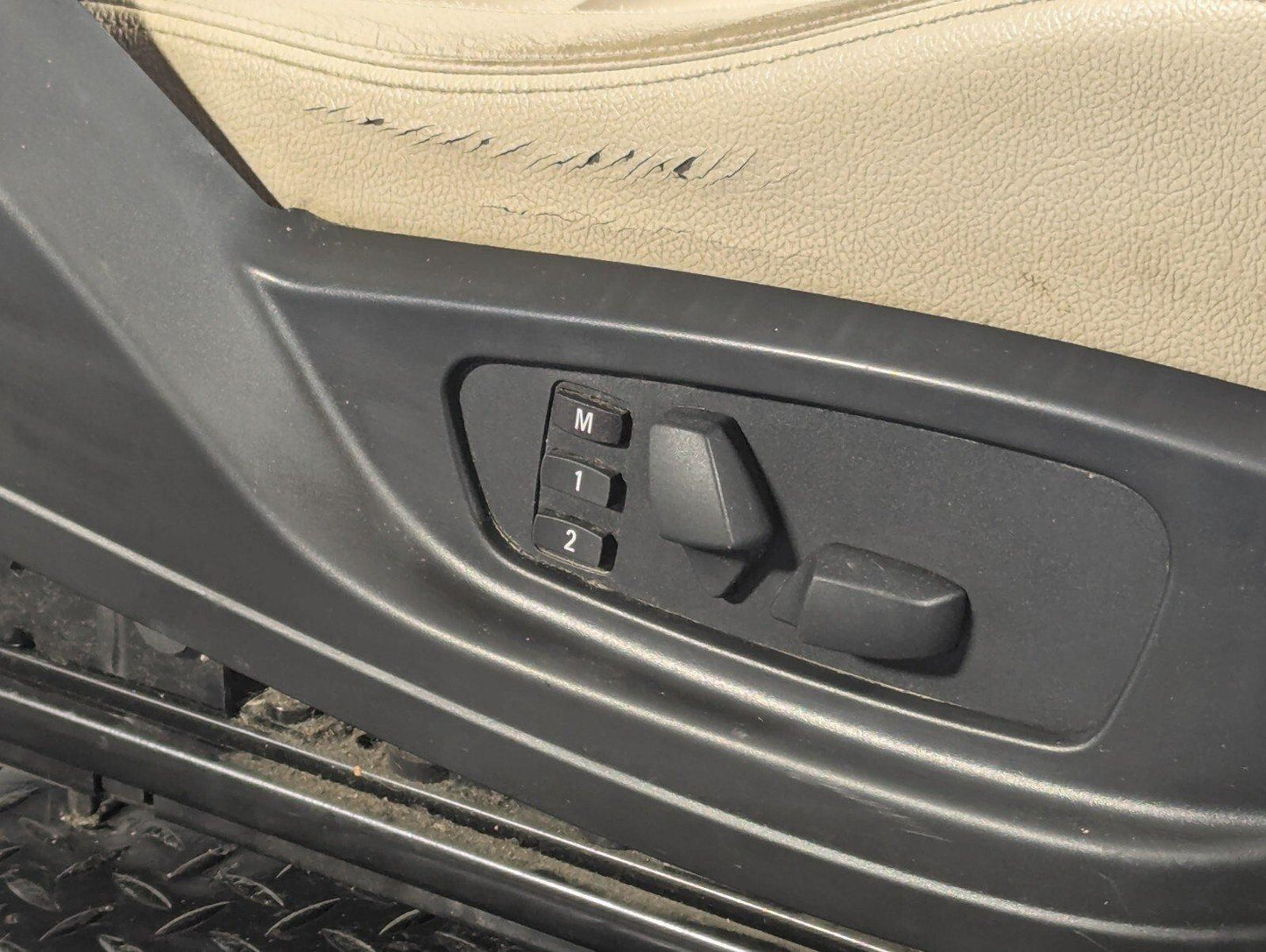 10-13 BMW X5 E70 LCI FRONT SEAT RIGHT O/S INTERIOR HEATED LEATHER 9221861