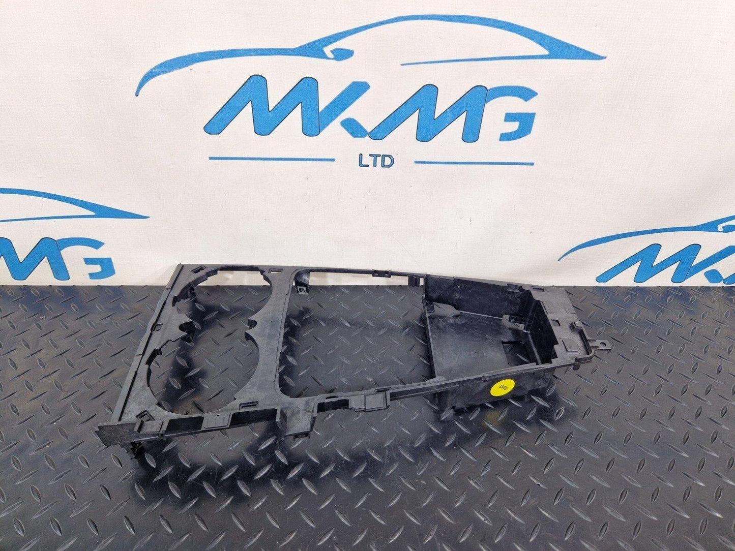 16-19 AUDI A4 B9 S-LINE OEM CENTRE CONSOLE TRIM 8W2864261