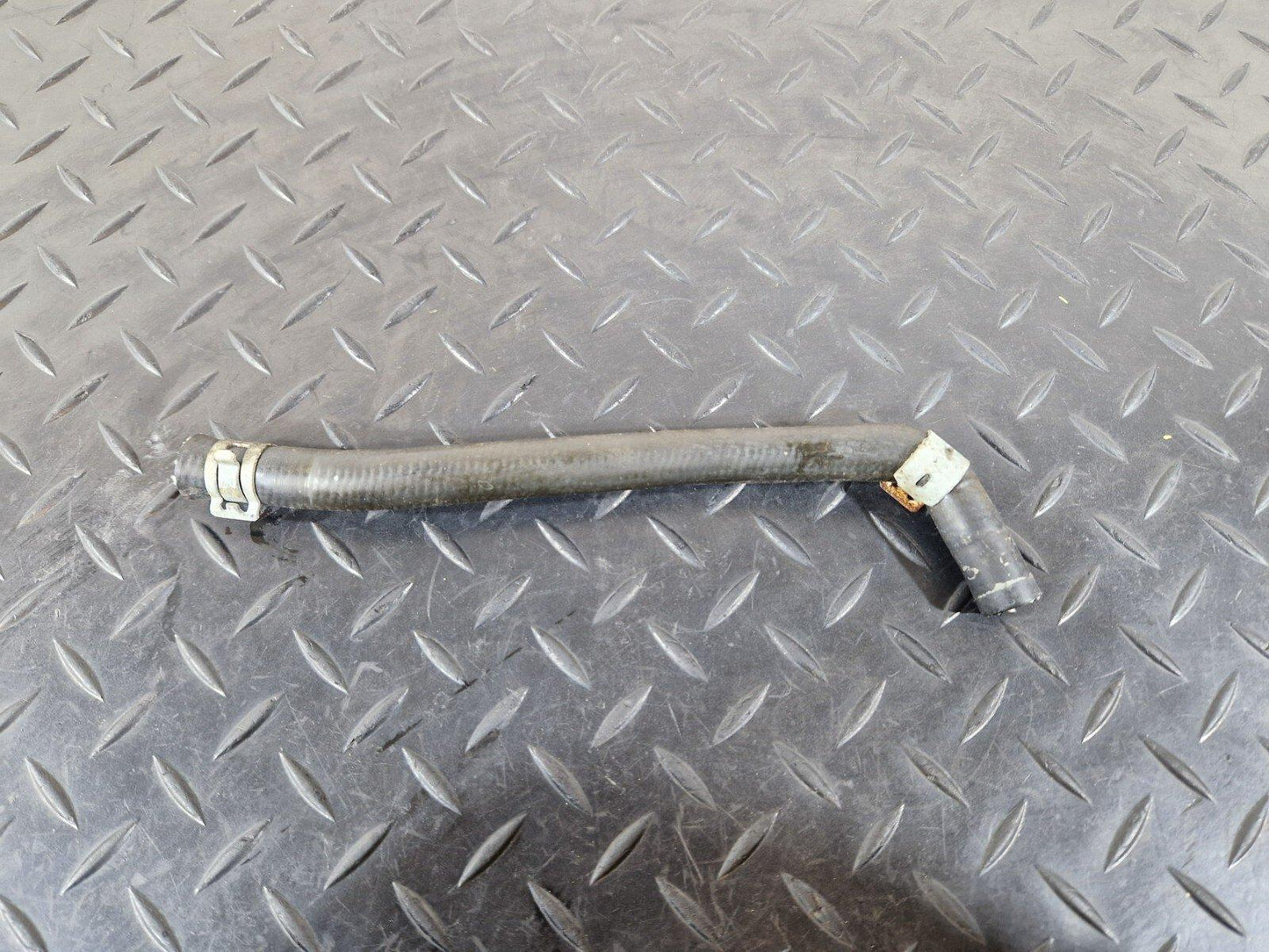 18-ON MERCEDES BENZ A CLASS W177 OEM COOLANT PIPE HOSE A6082000300