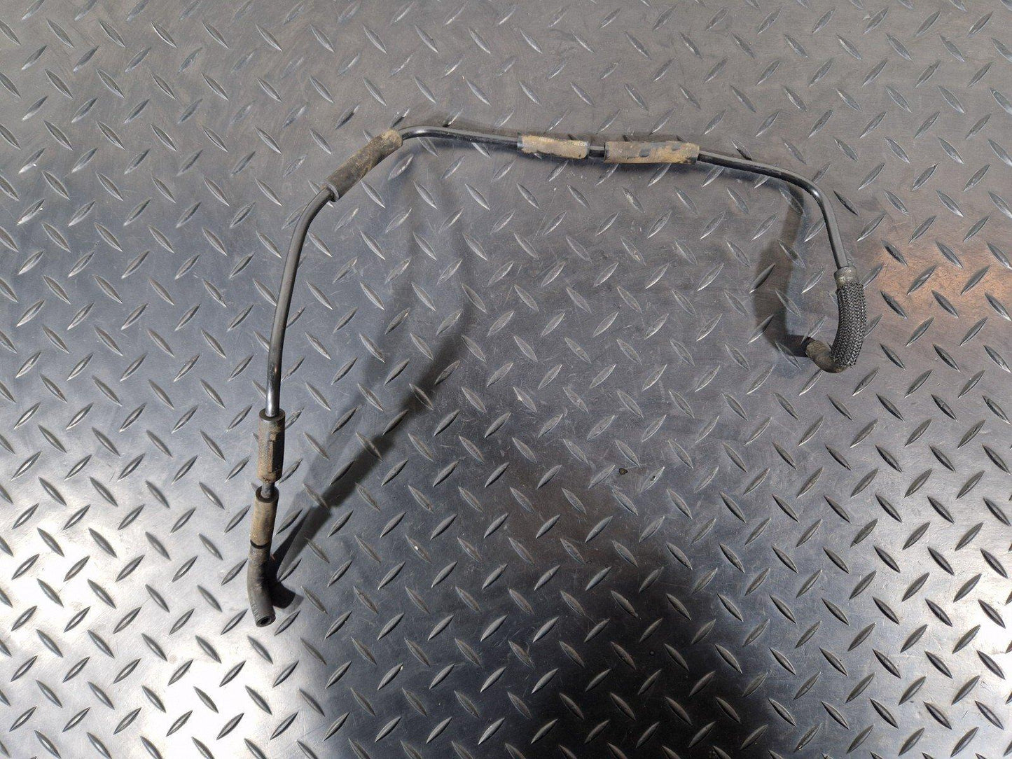 18-ON MERCEDES BENZ SPRINTER  W907 FUEL FEED HOSE PIPE A6510707532