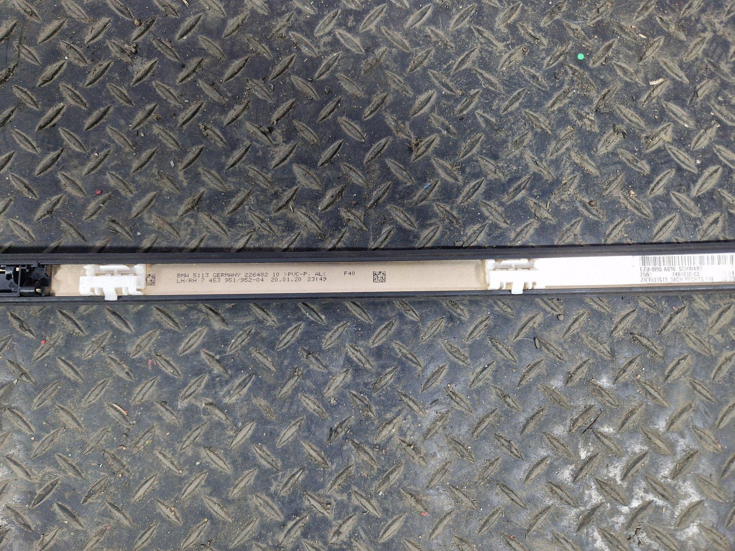 BMW 1 Series F40 Roof Railing Moulding Trim Genuine 7453951 7461830