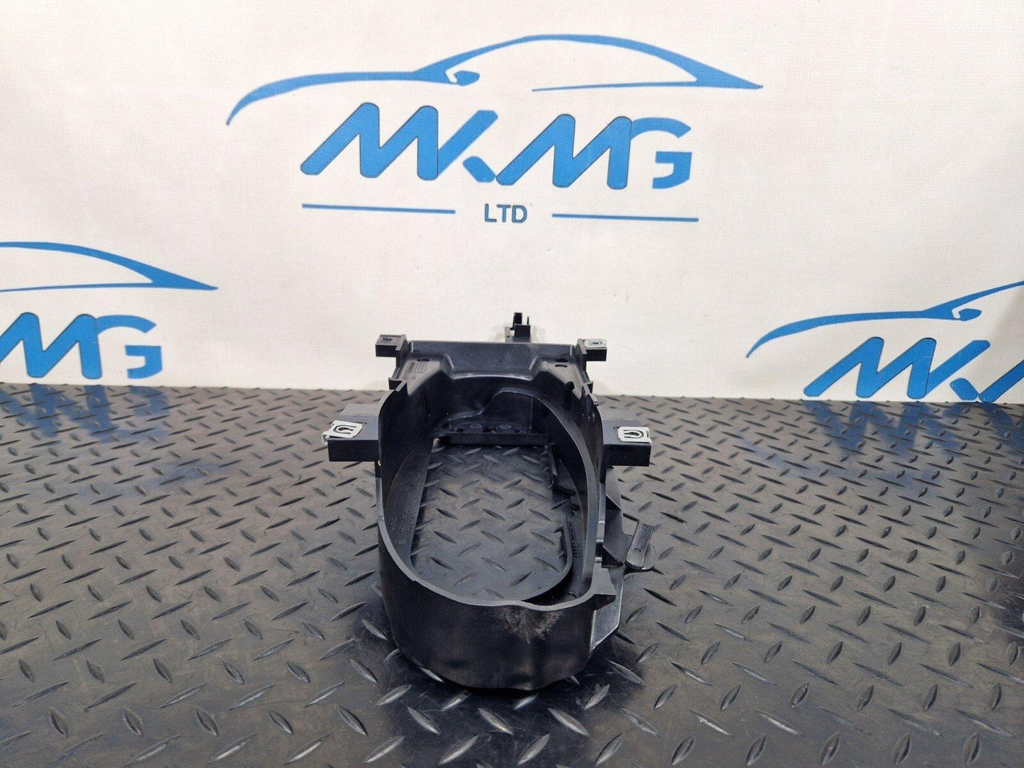 16-19 AUDI A4 B9 GENUINE GEARSTICK MOUNTING PLATE BRACKET 8W0863531