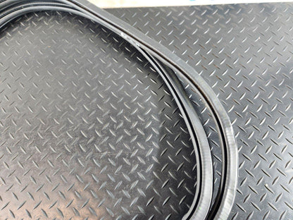 16-20 AUDI Q7 4M GENUINE REAR LEFT & RIGHT DOOR SEAL RUBBER STRIP 4M0833721C