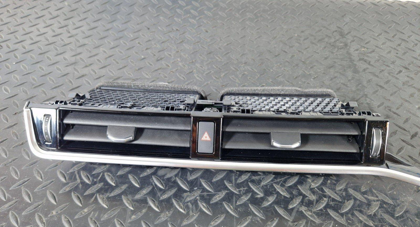 19-ON RANGE ROVER EVOQUE L551 DASHBOARD AIR VENT GRILLE SURROUND TRIM