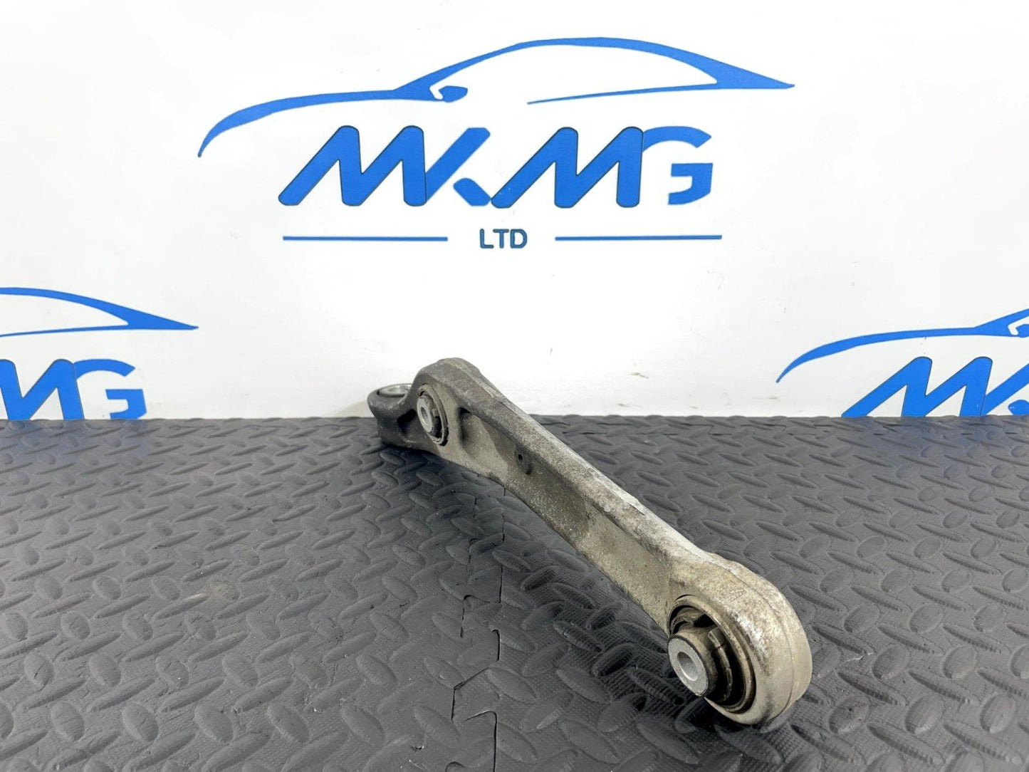 16-19 AUDI A4 B9 AVANT GENUINE FRONT LEFT PASSENGER SIDE CONTROL ARM 8W0407155A