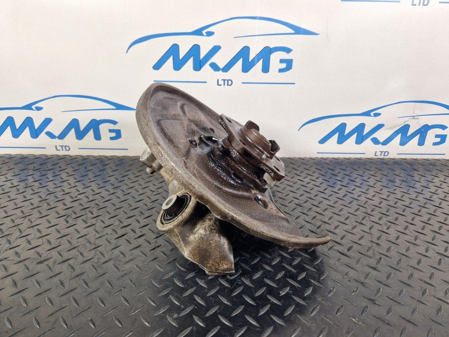 16-23 AUDI A5 F5 SPORTBACK S-LINE REAR RIGHT DRIVER SIDE WHEEL HUB 8W0505436AA